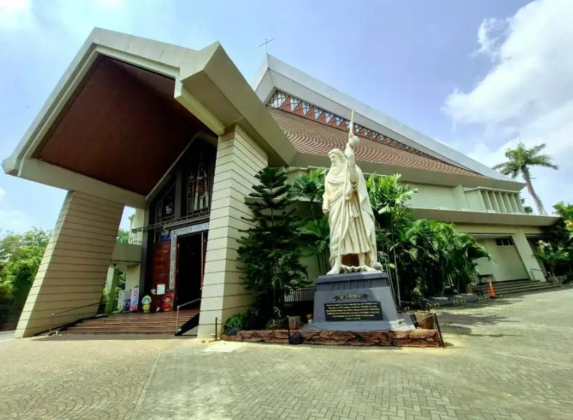 Gereja Katolik Santo Yakobus Kelapa Gading: Sejarah, Dan Perannya